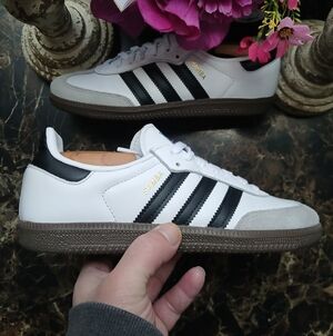 Adidas Samba OG Athletic/Lifestyle Soccer Shoes Size 7.5 for Women